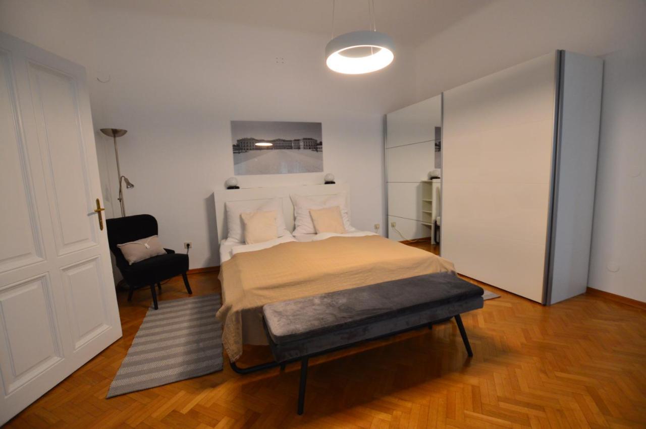 Apartment Penzing Wien Exteriör bild