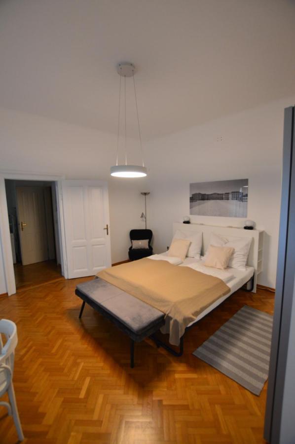 Apartment Penzing Wien Exteriör bild