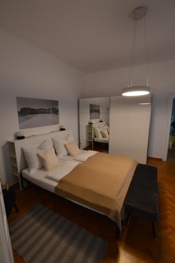 Apartment Penzing Wien Exteriör bild