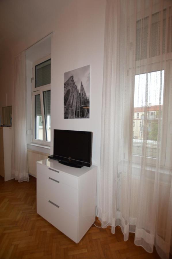 Apartment Penzing Wien Exteriör bild