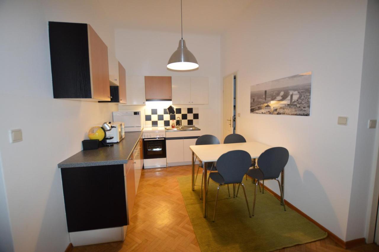 Apartment Penzing Wien Exteriör bild
