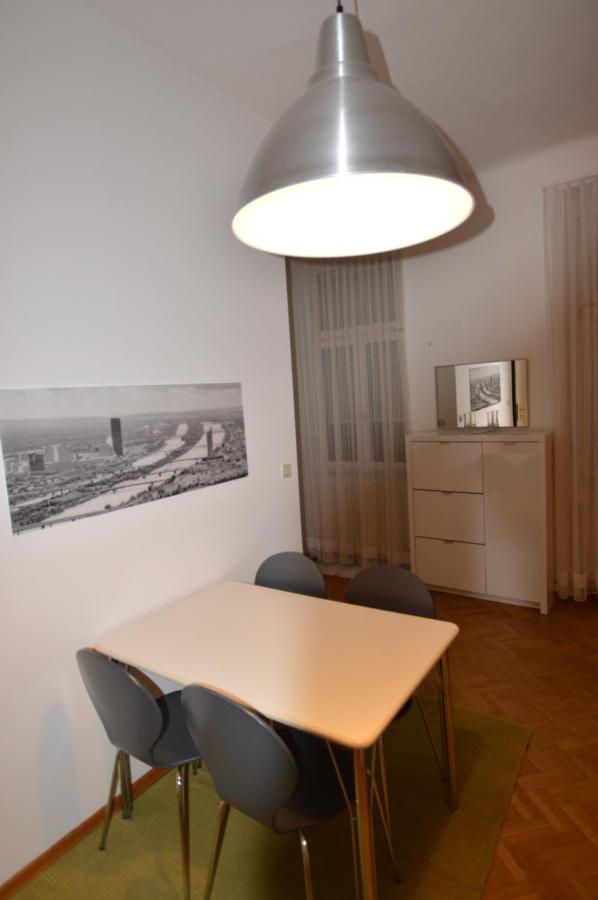 Apartment Penzing Wien Exteriör bild
