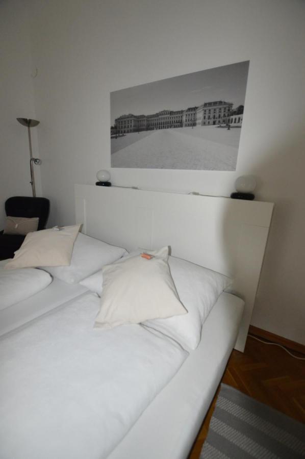 Apartment Penzing Wien Exteriör bild