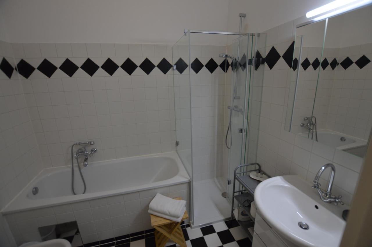 Apartment Penzing Wien Exteriör bild